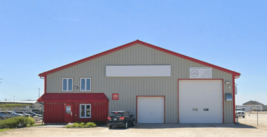 Exterior of the MTO Truck and Trailer Repair shop in Winnipeg